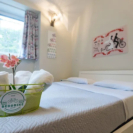Bed&bikerome Affittacamere 4*