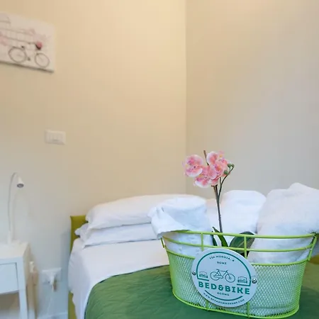 Bed&bikerome بيت ضيافة
