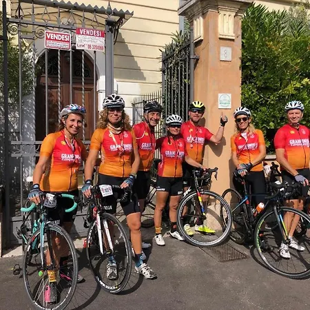 Bed&bikerome Pensión Roma