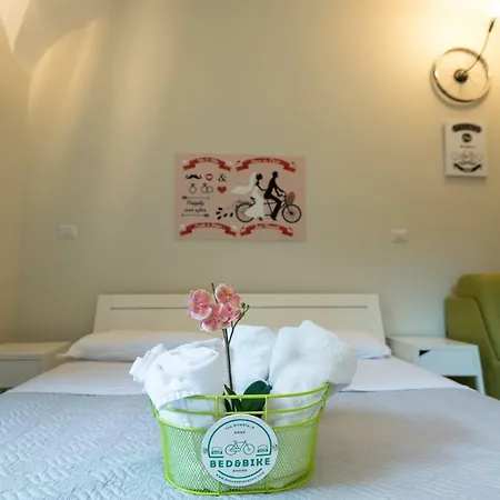 Konukevi Bed&bikerome Roma